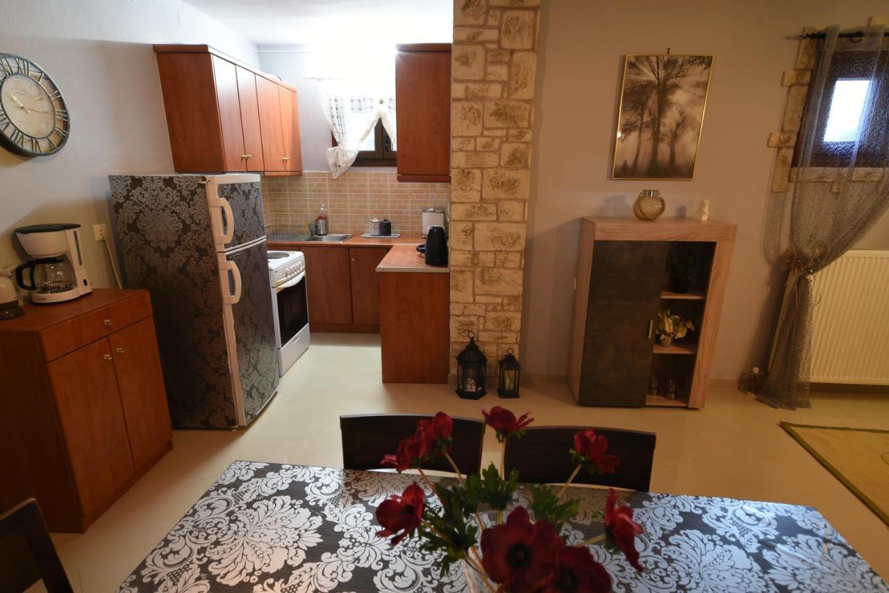 Appartement In The Castle - House à Ioannina Extérieur photo